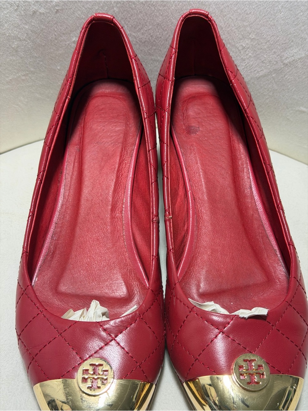 Tory Burch Carrie Red Quilted Leather Gold Cap Toe Block Heel Pump 41 / 10.5 - Picture 3 of 11